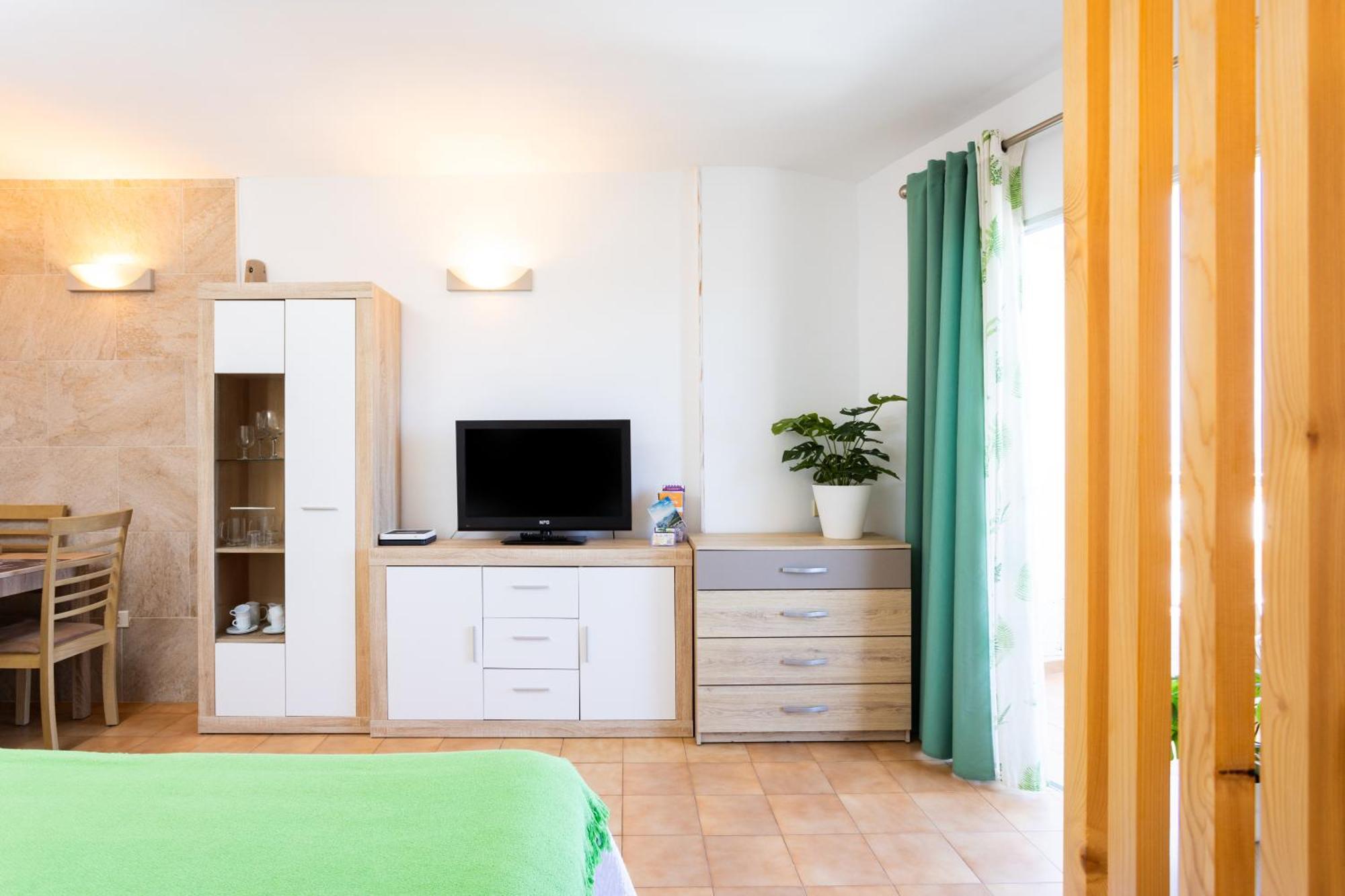 Cozy Seafront Studio With Balcony & Ocean Views San Marcos  エクステリア 写真